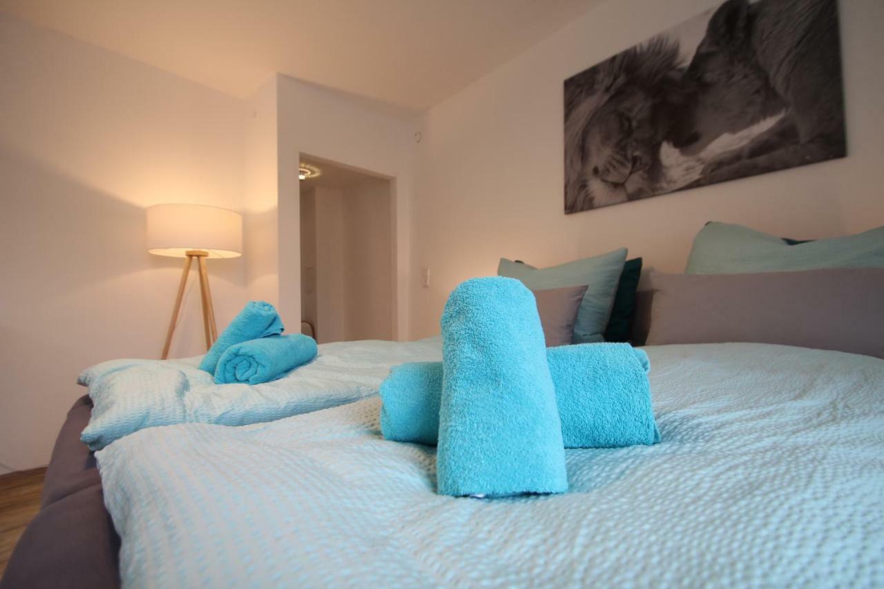 Moderne, Helle 1 Zimmer-Wohnung In Citylage Bad Urach Eksteriør billede